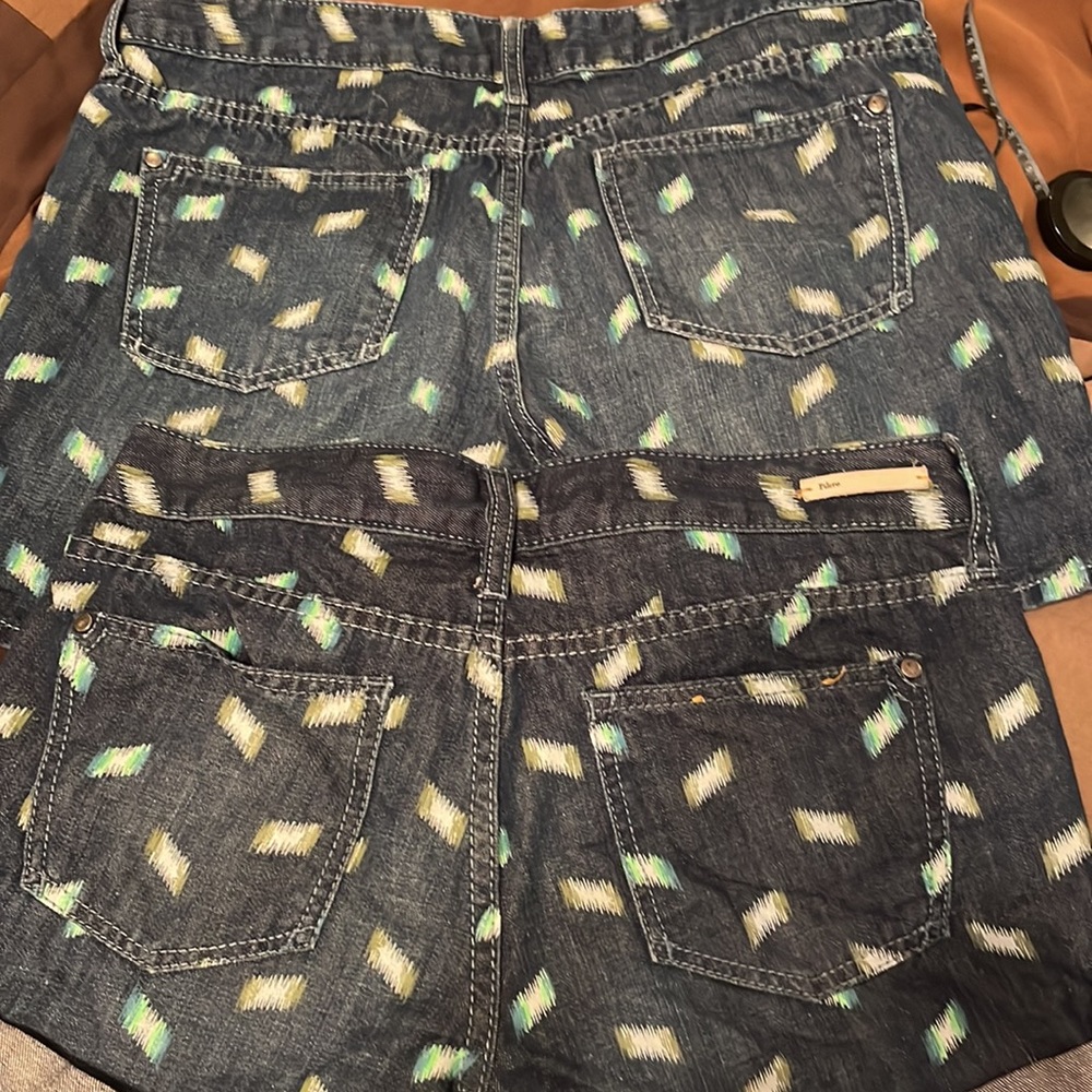 Pilcro & the Letterpress Printed Cuffed Shorts, 28 and 31 - Picture 4 of 8